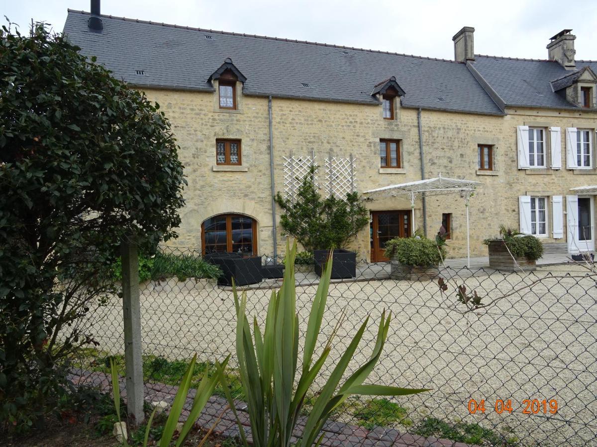 La Ferme Aux Chats Formigny エクステリア 写真